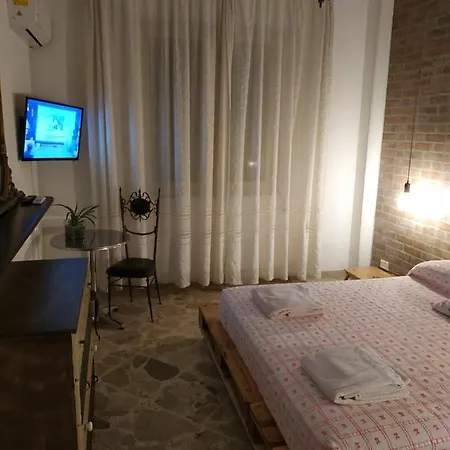 Tilde לינה וארוחת בוקר 3*