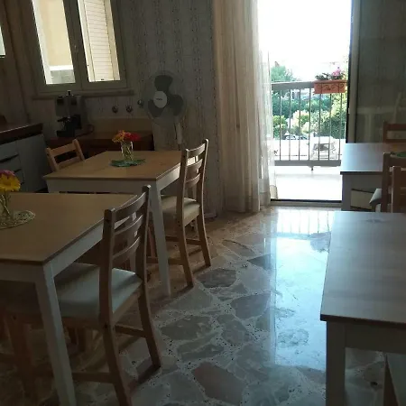 Tilde לינה וארוחת בוקר