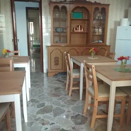 Tilde לינה וארוחת בוקר 3*