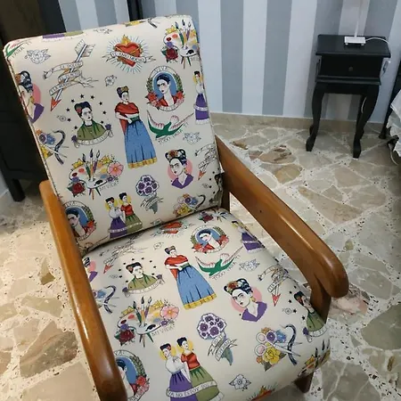 לינה וארוחת בוקר Tilde 4*